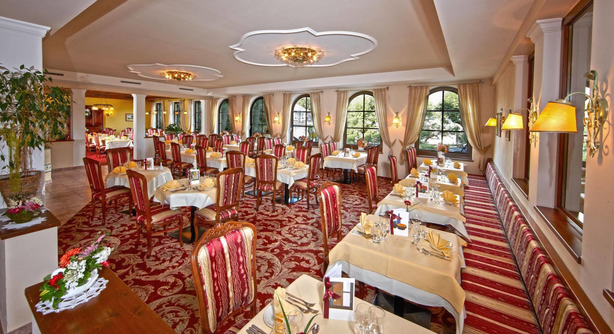 Hotel Berner Zell am See Bagian luar foto