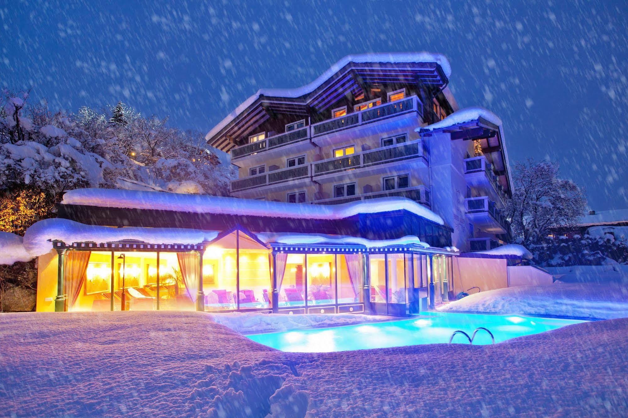 Hotel Berner Zell am See Bagian luar foto