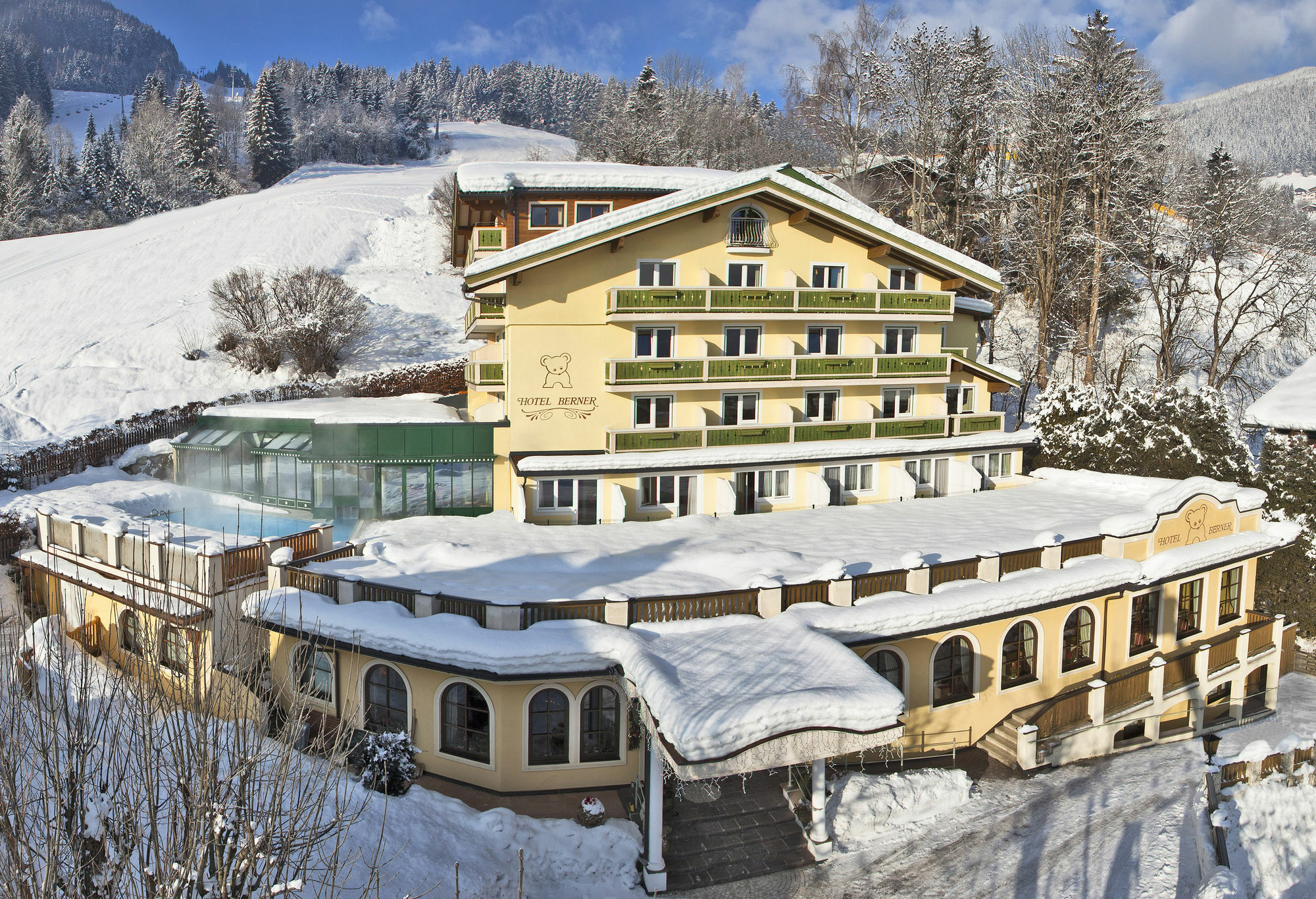Hotel Berner Zell am See Bagian luar foto